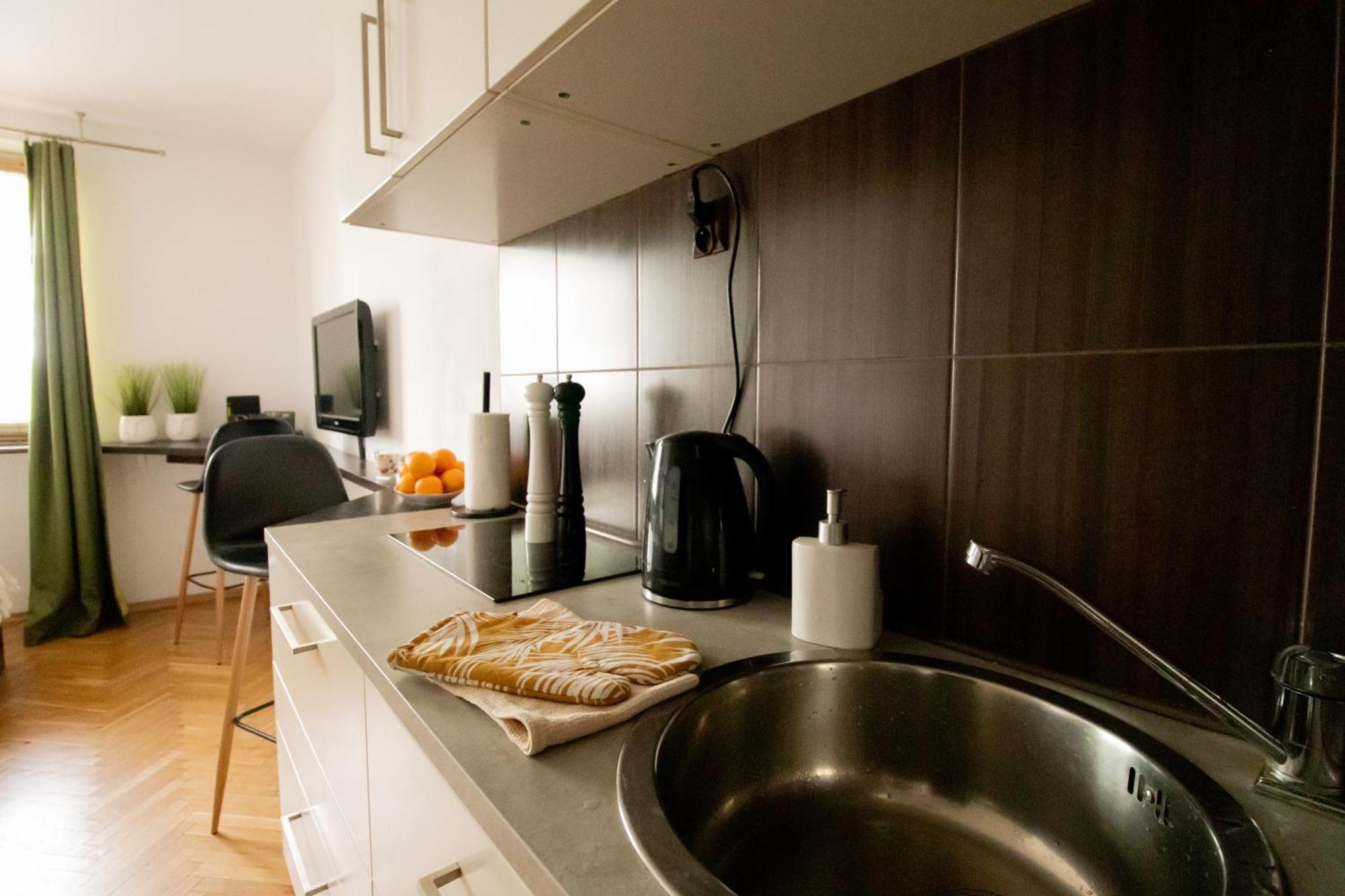 Piotrapartments - Daleka Cozy Train&Airport Apartment Warsaw Ngoại thất bức ảnh