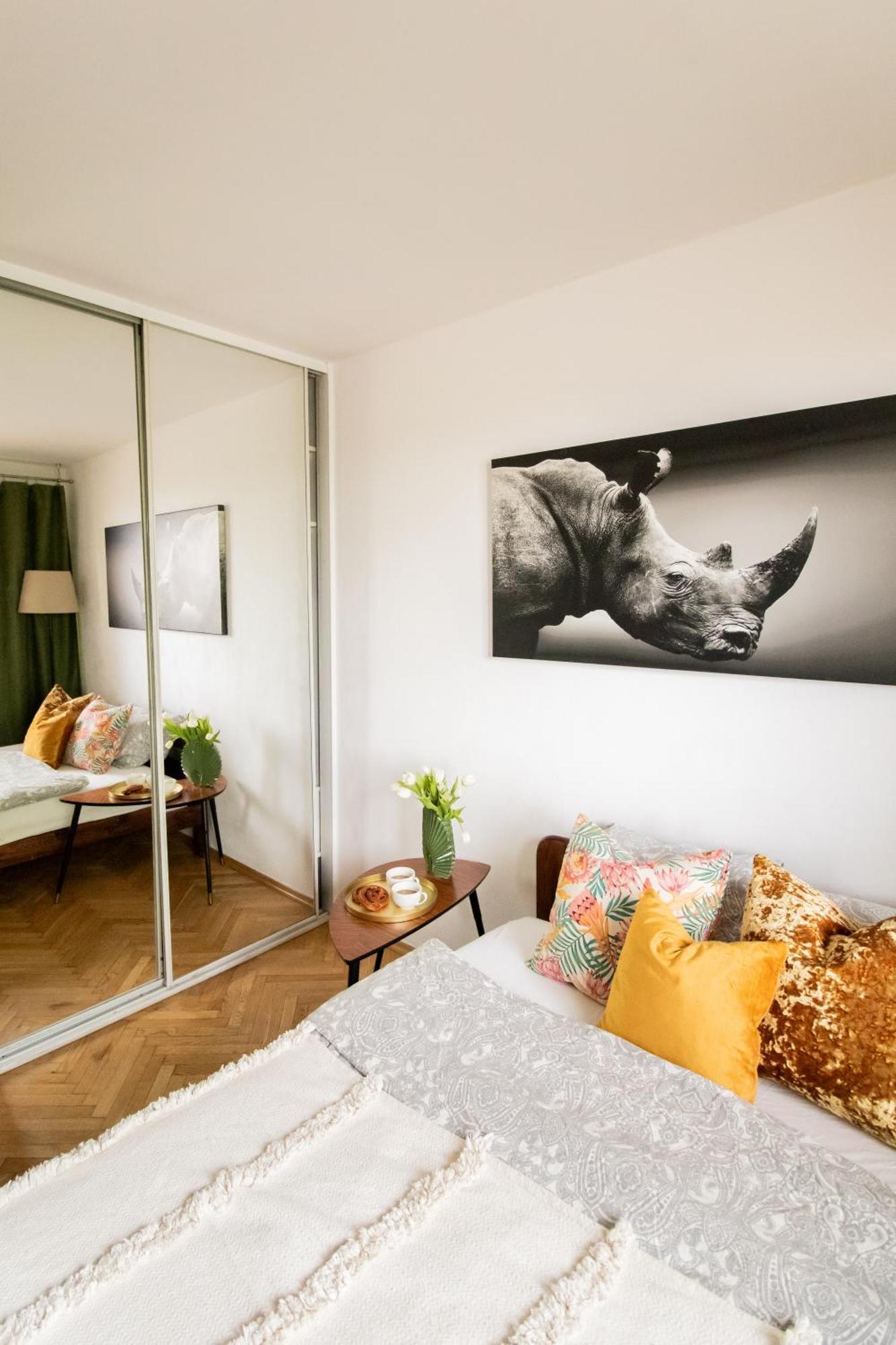 Piotrapartments - Daleka Cozy Train&Airport Apartment Warsaw Ngoại thất bức ảnh
